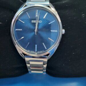 Seiko Women SWR033 Stainless Steel Watch Blue Face Ladies $265